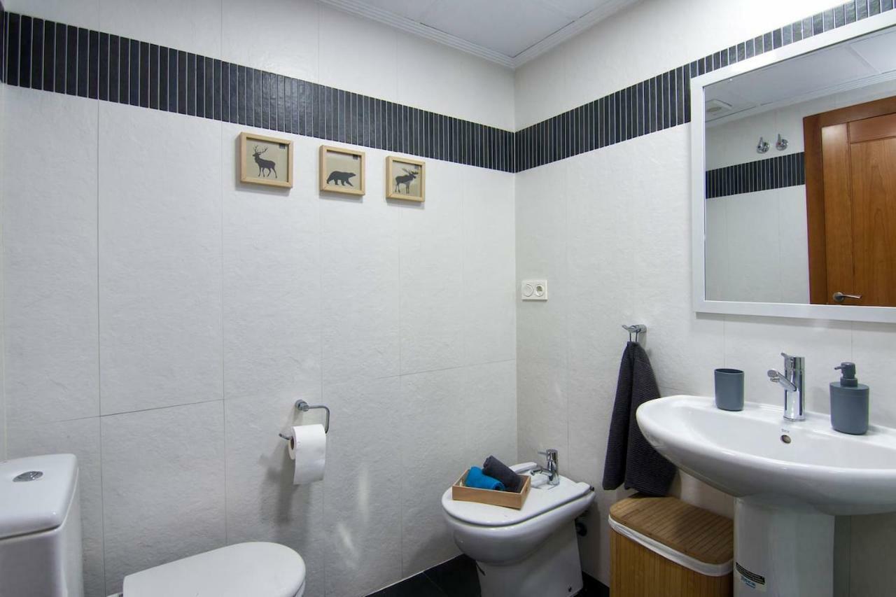 Apartamento Forum-Ciencias Con Piscina, Gym & Parking Granada Buitenkant foto