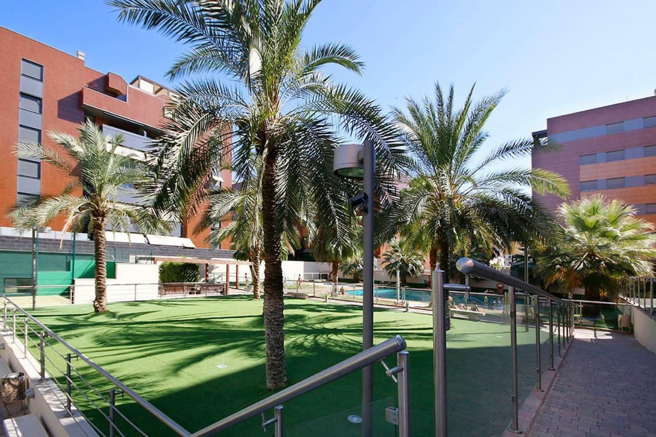Apartamento Forum-Ciencias Con Piscina, Gym & Parking Granada Buitenkant foto