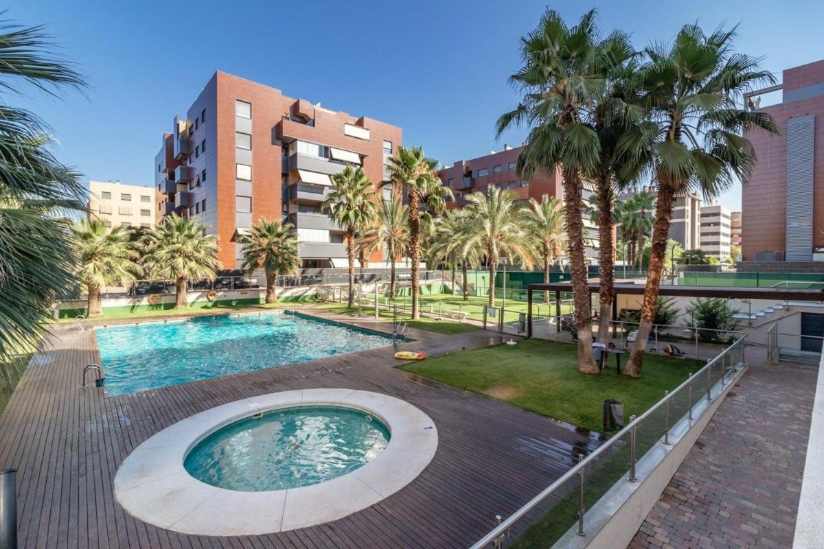 Apartamento Forum-Ciencias Con Piscina, Gym & Parking Granada Buitenkant foto